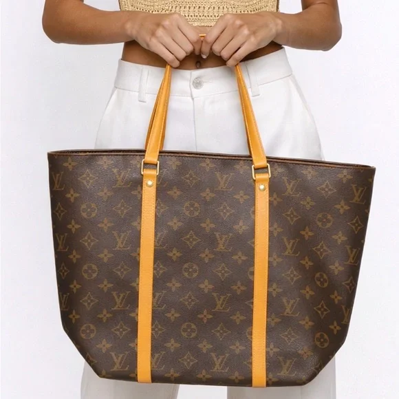 Louis Vuitton Monogram Canvas Tote in Brown with Tan Handles - Picture 1 of 8